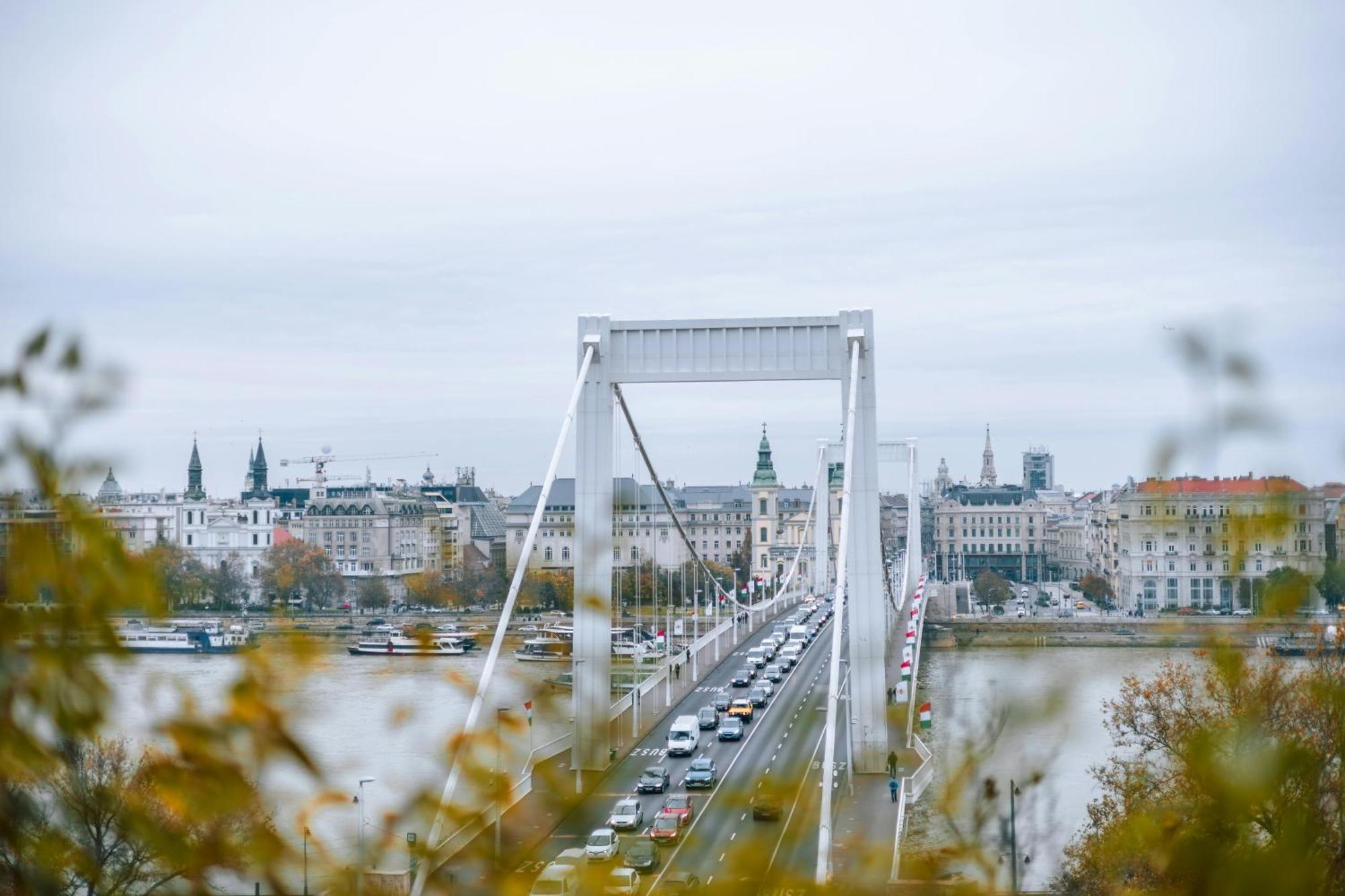 E56 - Grand Boulevard Heritage Residence - Best Location By Bqa, Budapest